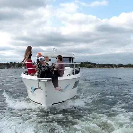 Jacht Motorowy Balt Tytan 918 - 3 Kabinowy Hotel en barco